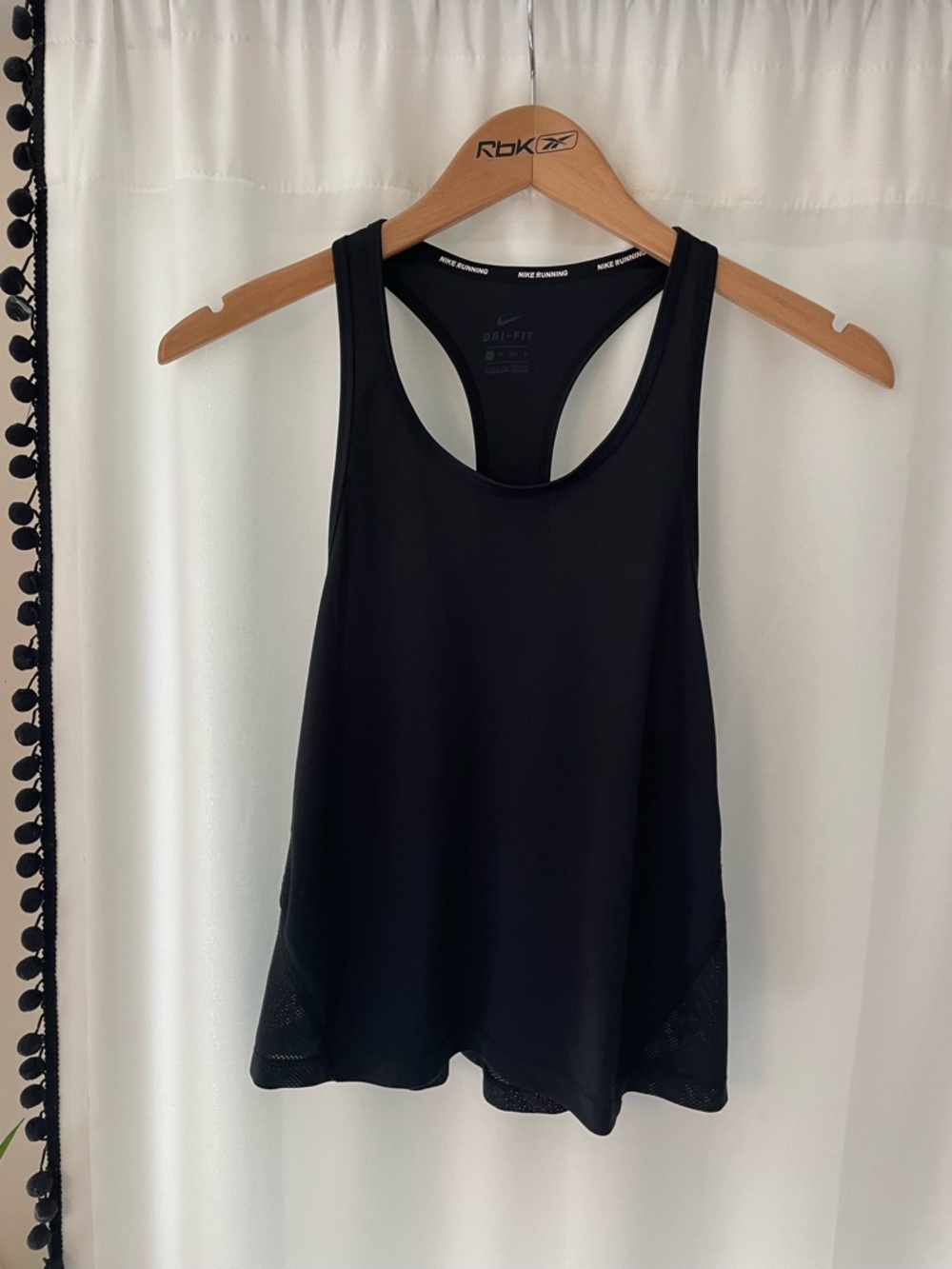 Nike running black tank top women’s XS dri fit mesh back gym workout tank active